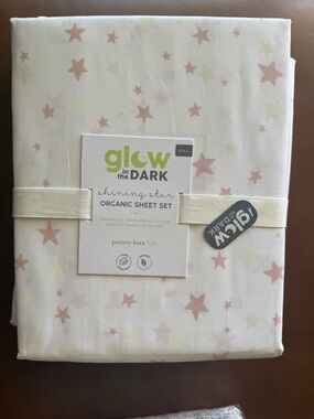Pottery Barn Kids Glow-in-the-Dark Shining Star Organic Sheet Set - Pink/White